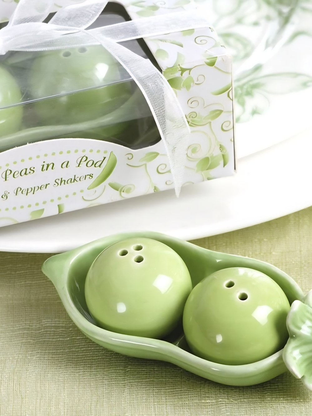 Kate Aspen "Two Peas in a Pod" Ceramic Salt & Pepper Shakers - New In Box (NIB)